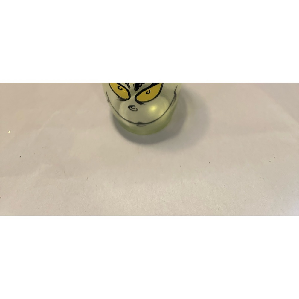 Grinch candle holder